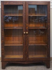 ARTS AND CRAFTS STAINED OAK DO