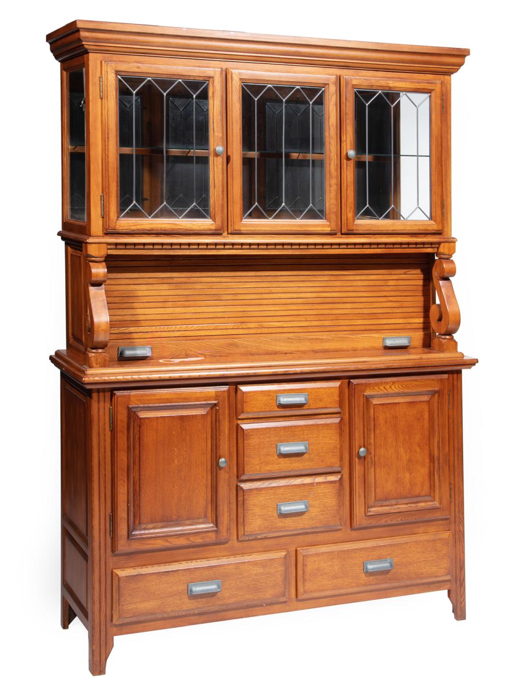 ARTS AND CRAFTS-STYLE CARVED OAK