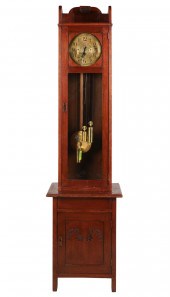 ARTS AND CRAFTS-STYLE MAHOGANY