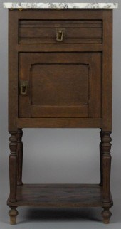 ARTS AND CRAFTS STYLE OAK MARB