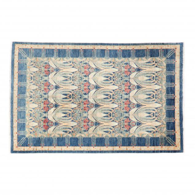 ARTS AND CRAFTS STYLE RUG With