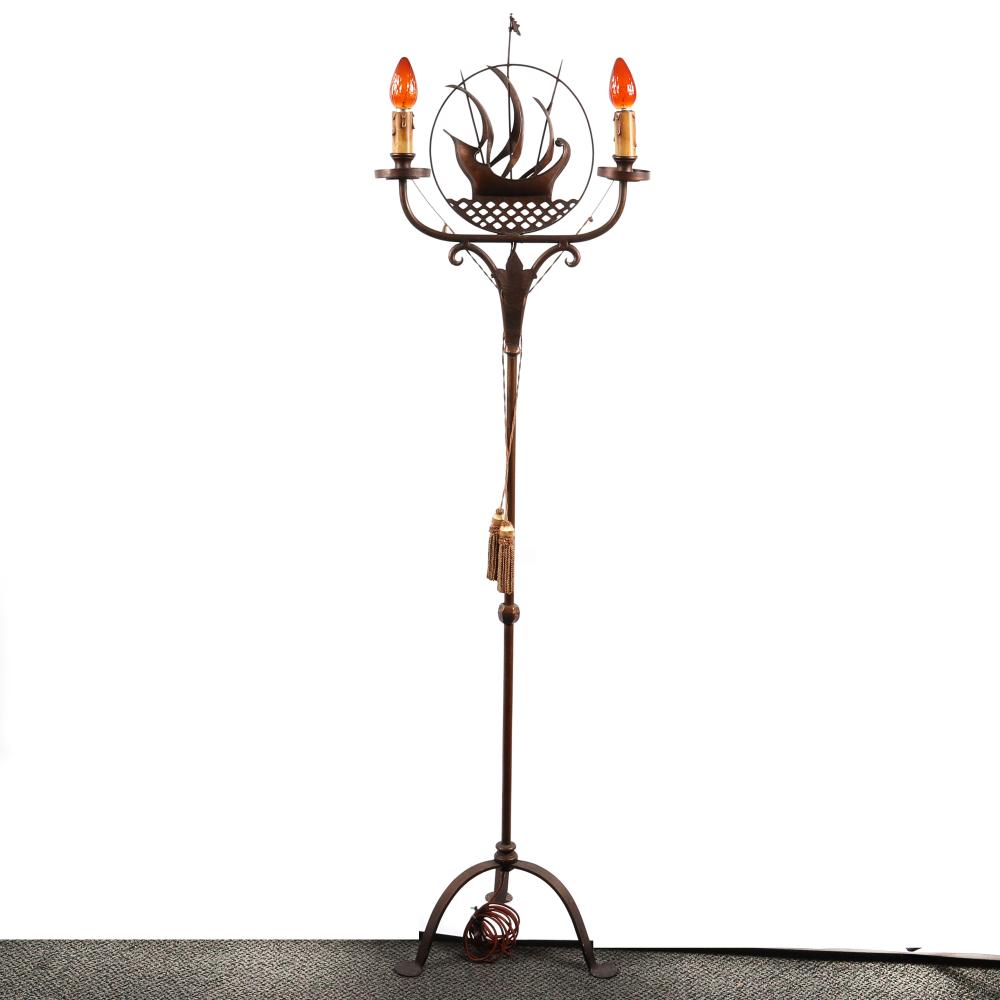 ARTS & CRAFTS HAMMERED FLOOR LAMP