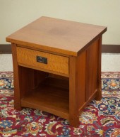 ARTS & CRAFTS MAHOGANY SIDE TA