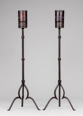 ARTS & CRAFTS PERIOD HAND-FORG
