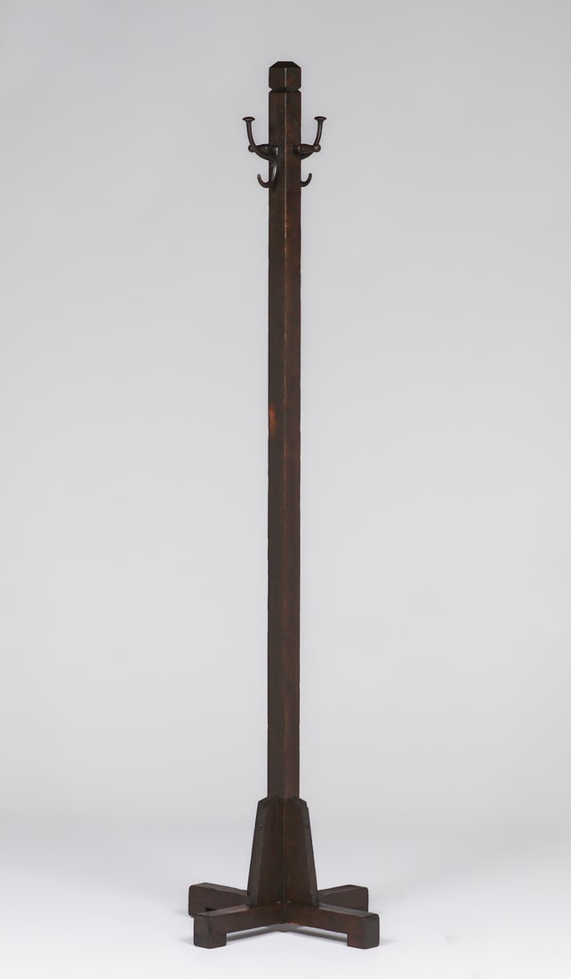 ARTS & CRAFTS PERIOD OAK SINGLE