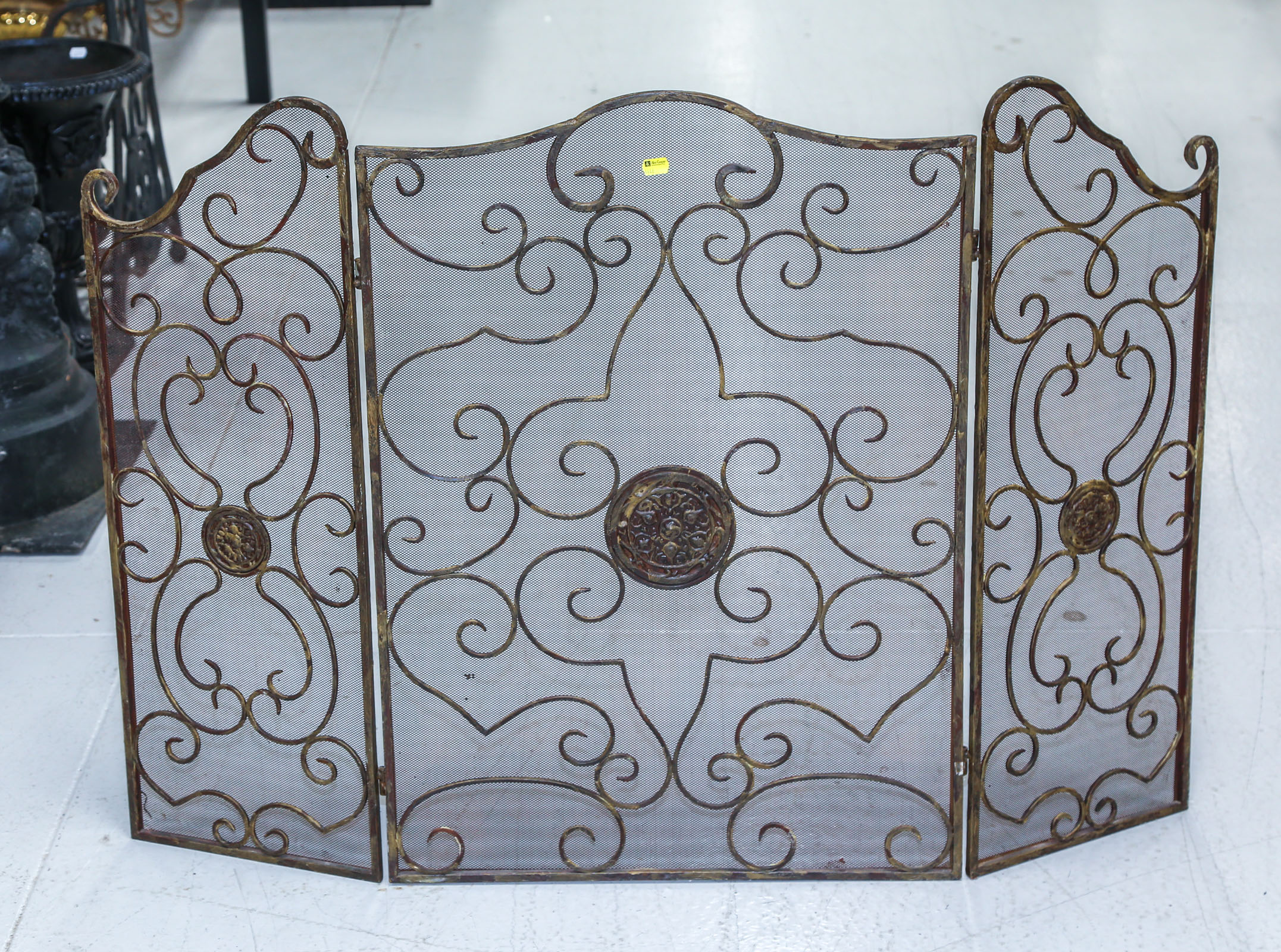 ARTS & CRAFTS STYLE IRON FIRE
