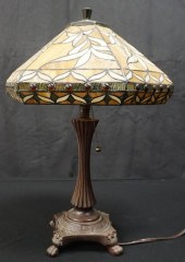ARTS & CRAFTS STYLE LEADED GLA