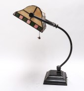 ARTS & CRAFTS STYLE LEADED GLA