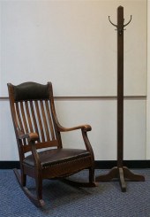 ARTS & CRAFTS STYLE OAK AND LE