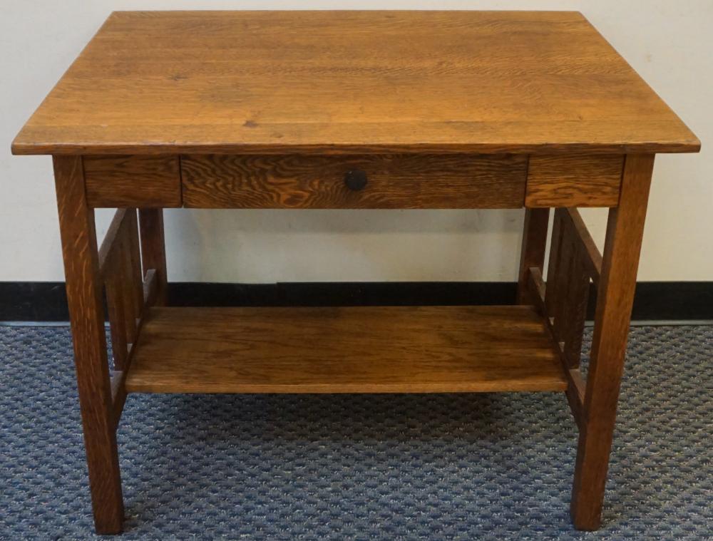 ARTS & CRAFTS STYLE OAK TABLE