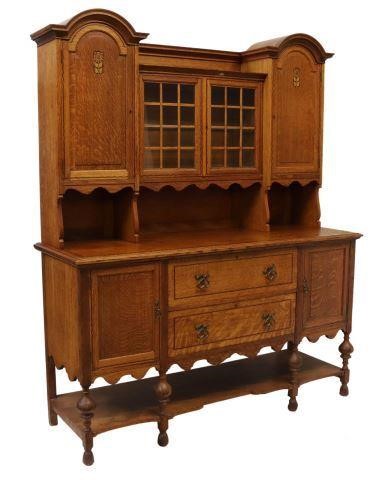 ARTS & CRAFTS STYLE OAK SIDEBOARD