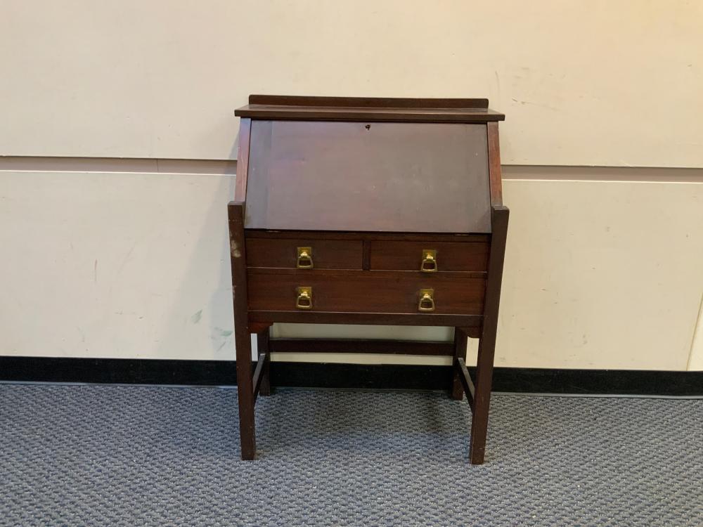 ARTS & CRAFTS STYLE STAINED