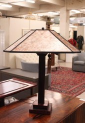 ARTS & CRAFTS STYLE TABLE LAMP