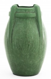 ARTS & CRAFTS WELLER POTTERY M