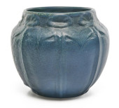 ARTUS VAN BRIGGLE VASE<br>Artu