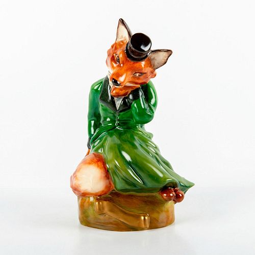 ASHLEY EARTHENWARE FIGURINE, MRS