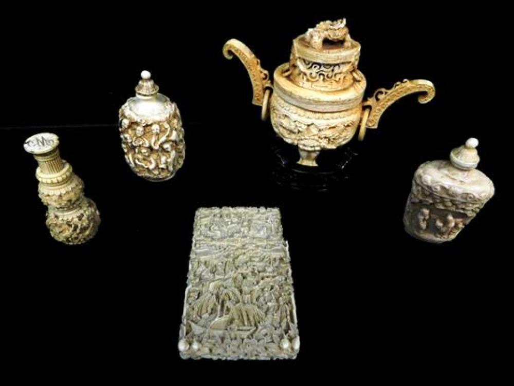 ASIAN: CHINESE CARVED IVORY/ BONE