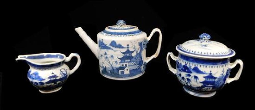 ASIAN: CHINESE EXPORT PORCELAIN,