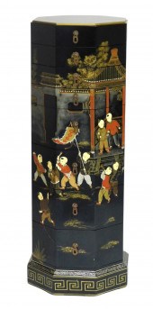 ASIAN: CHINESE LACQUERED WOOD