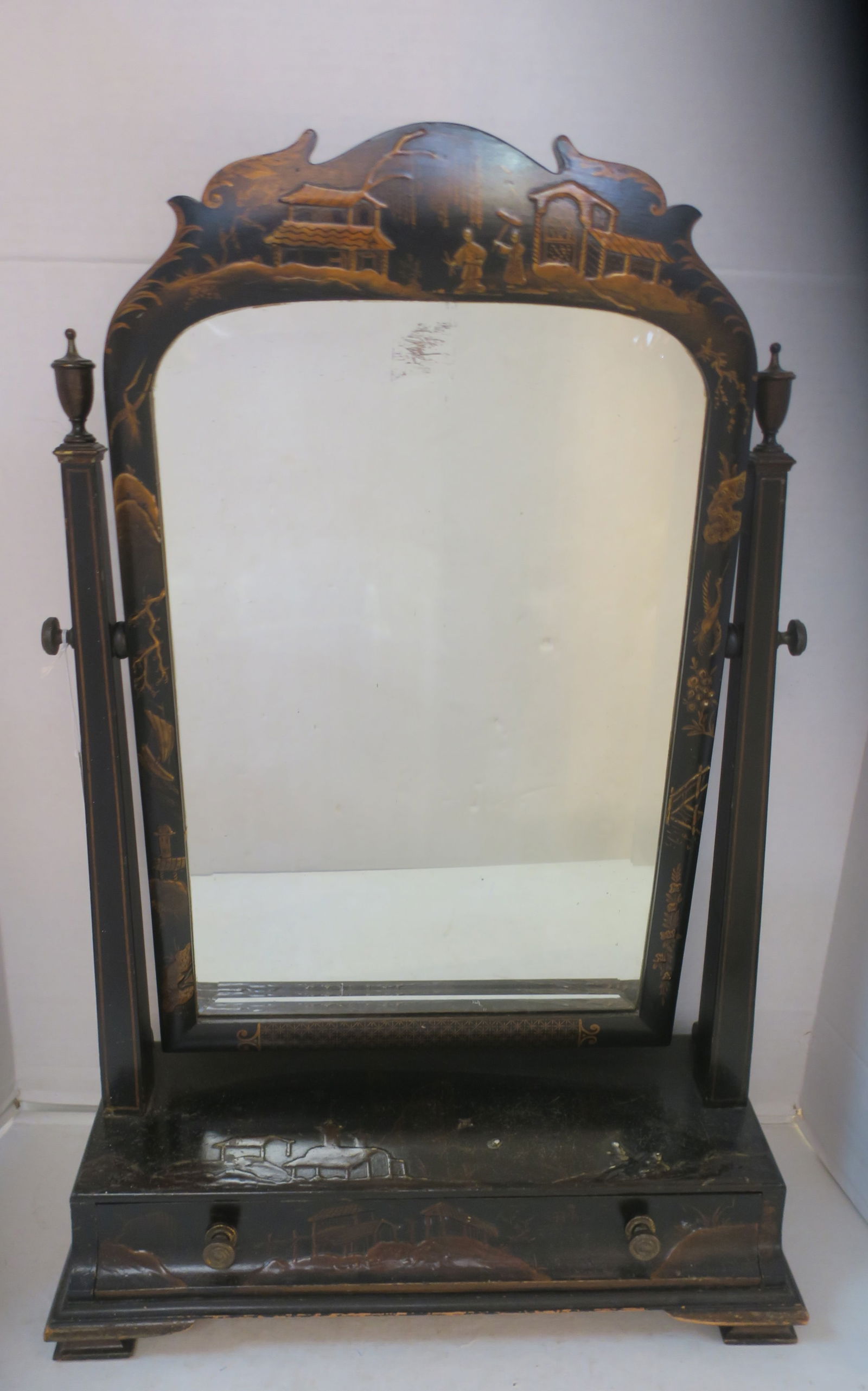 ASIAN FREESTANDING SHAVING