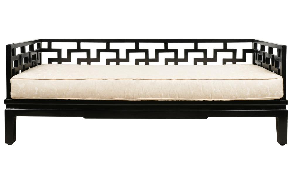ASIAN-INSPIRED BLACK LACQUERED