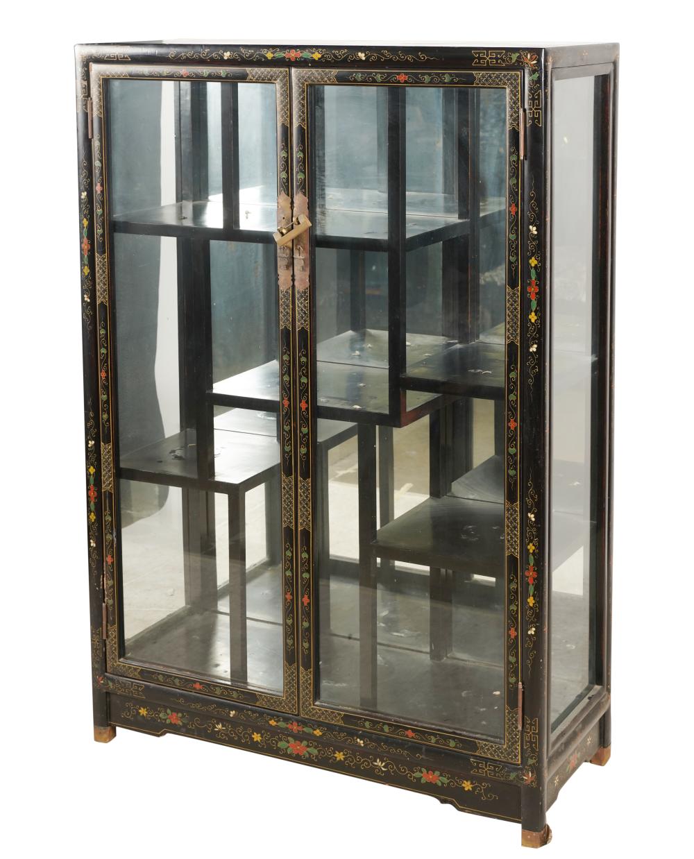 ASIAN-INSPIRED VITRINE