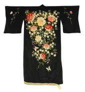ASIAN: JAPANESE ROBE WITH LARG