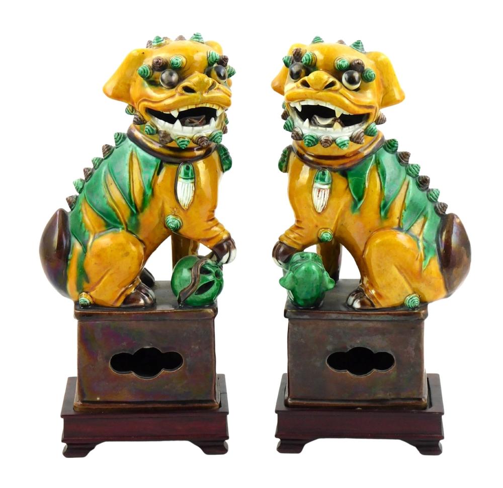 +ASIAN: PAIR OF CERAMIC BUDDHIST