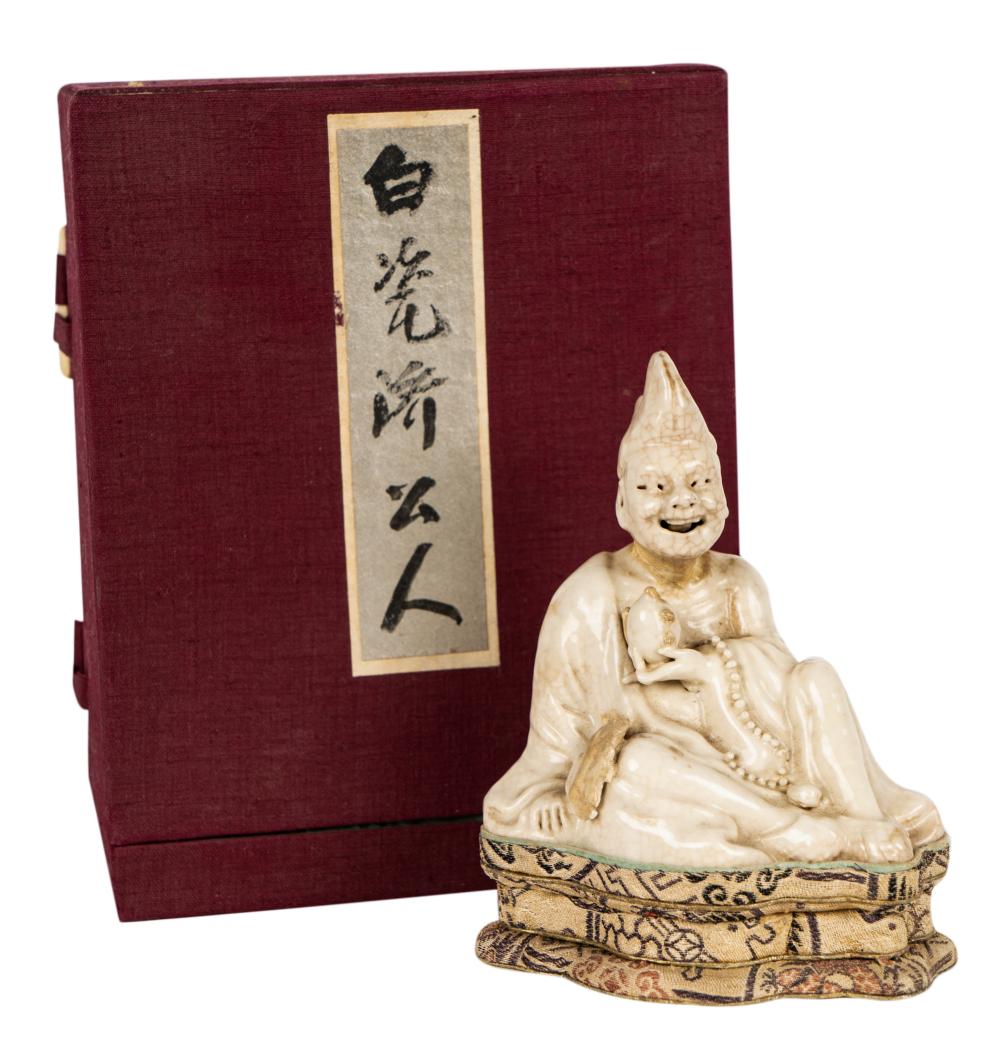 ASIAN PORCELAIN SEATED