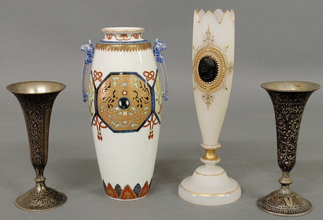 Asian porcelain vase 9"h. Bristol