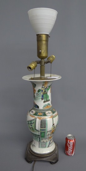 Asian porcelain vase lamp. 33''