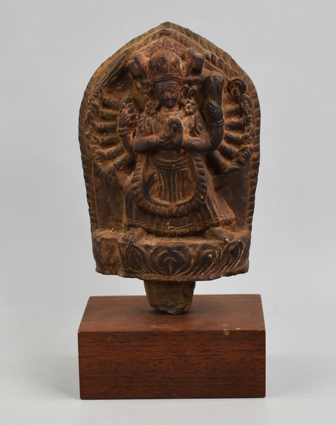 ASIAN STONE CARVED BUDDHA STATUE ON