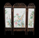 ASIAN: TRIFORM FOLDING TABLE S
