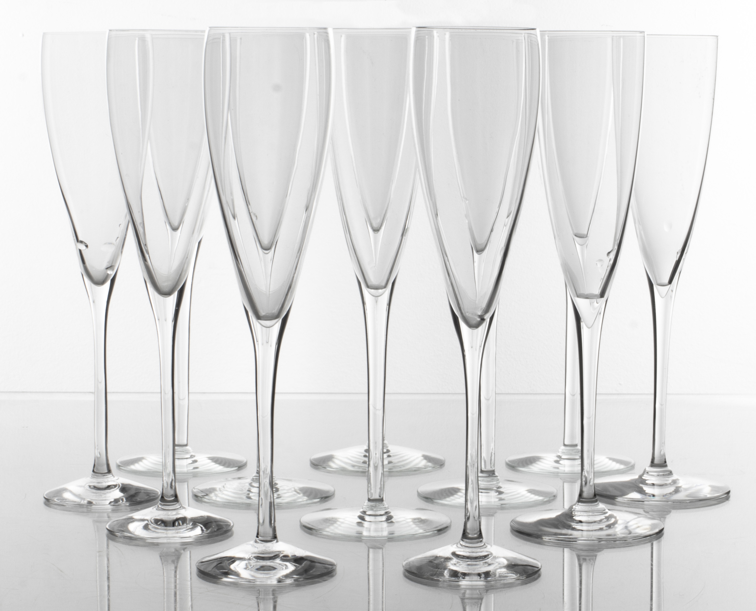 ASSEMBLED CHAMPAGNE FLUTES INCL.