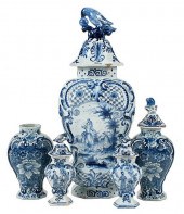 ASSEMBLED DUTCH DELFT FIVE PIE