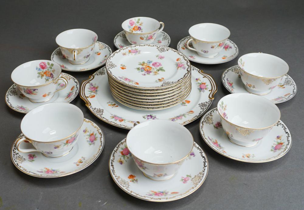 ASSEMBLED NORITAKE 'DRESITA' AND