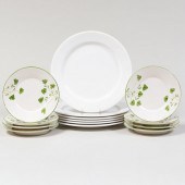 ASSEMBLED PORCELAIN PART DINNE