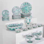 ASSEMBLED SET DERUTA POTTERY D
