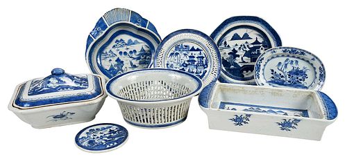 ASSEMBLED SET OF 23 CANTON BLUE AND
