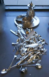 ASSEMBLED SILVER PLATE FLATWAR
