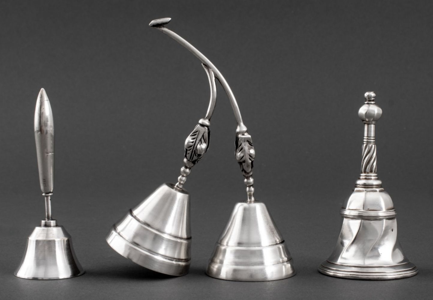 ASSEMBLED VARIOUS SILVER TABLE