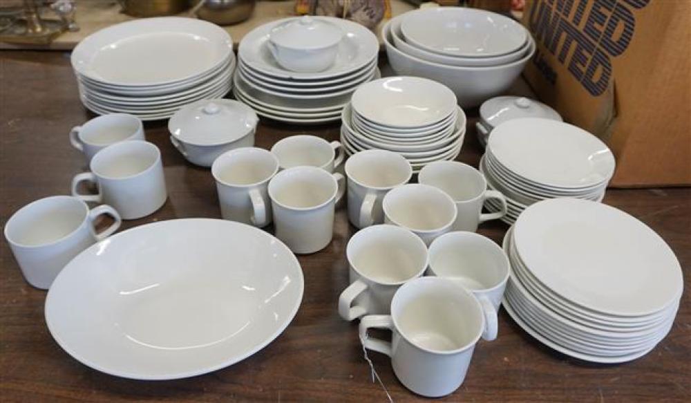 ASSEMBLED WHITE GLAZED DINNER