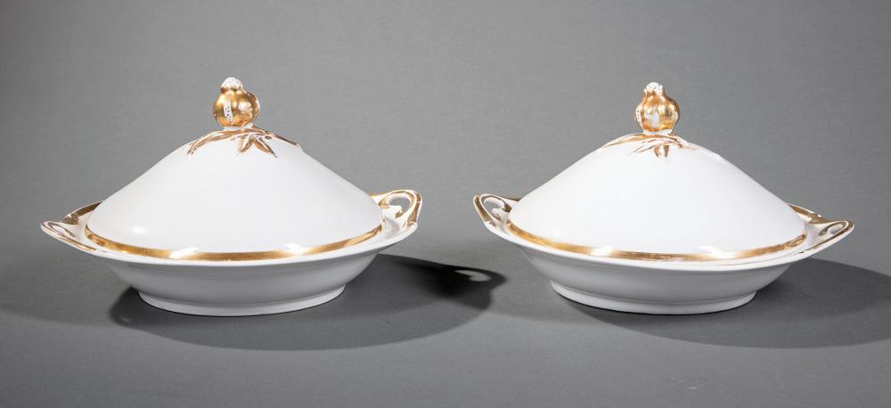ASSOCIATED PARIS PORCELAIN DINNER