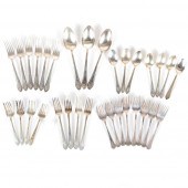 ASSORTED 32 PIECE STERLING SIL