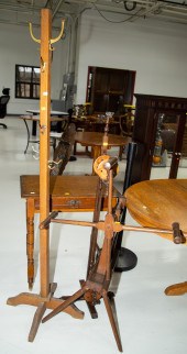 ASSORTED ANTIQUE FURNITURE ITE