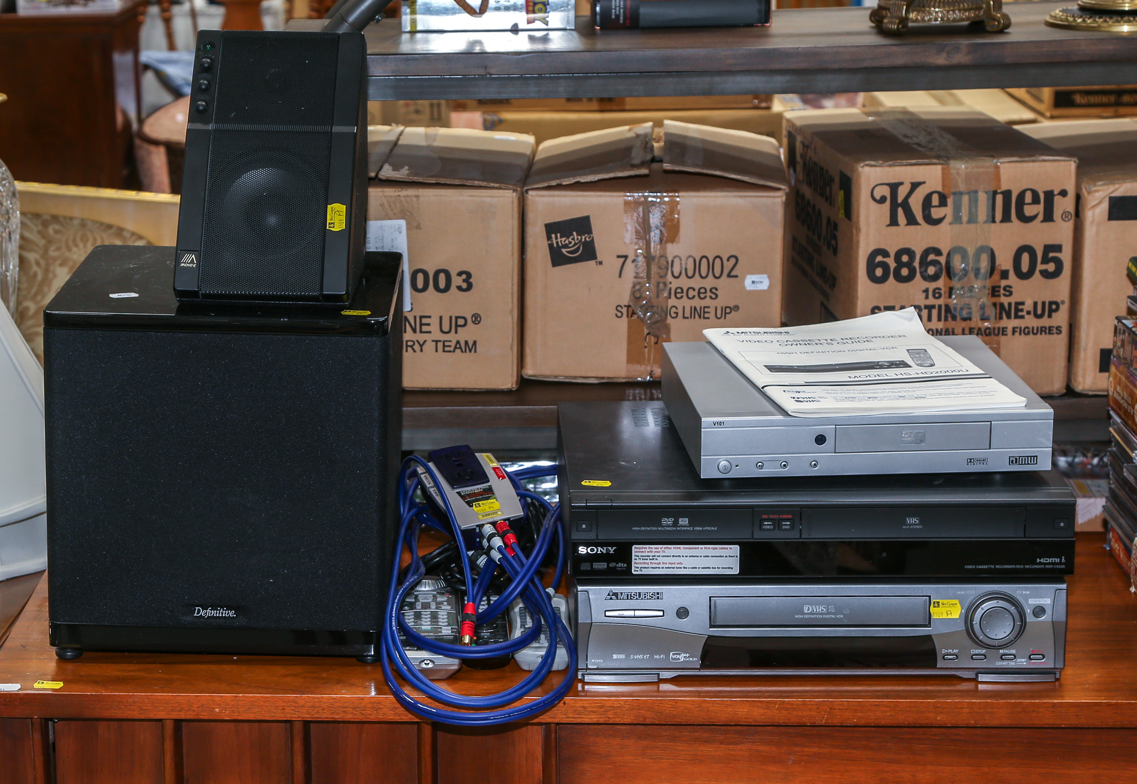 ASSORTED AUDIO EQUIPMENT