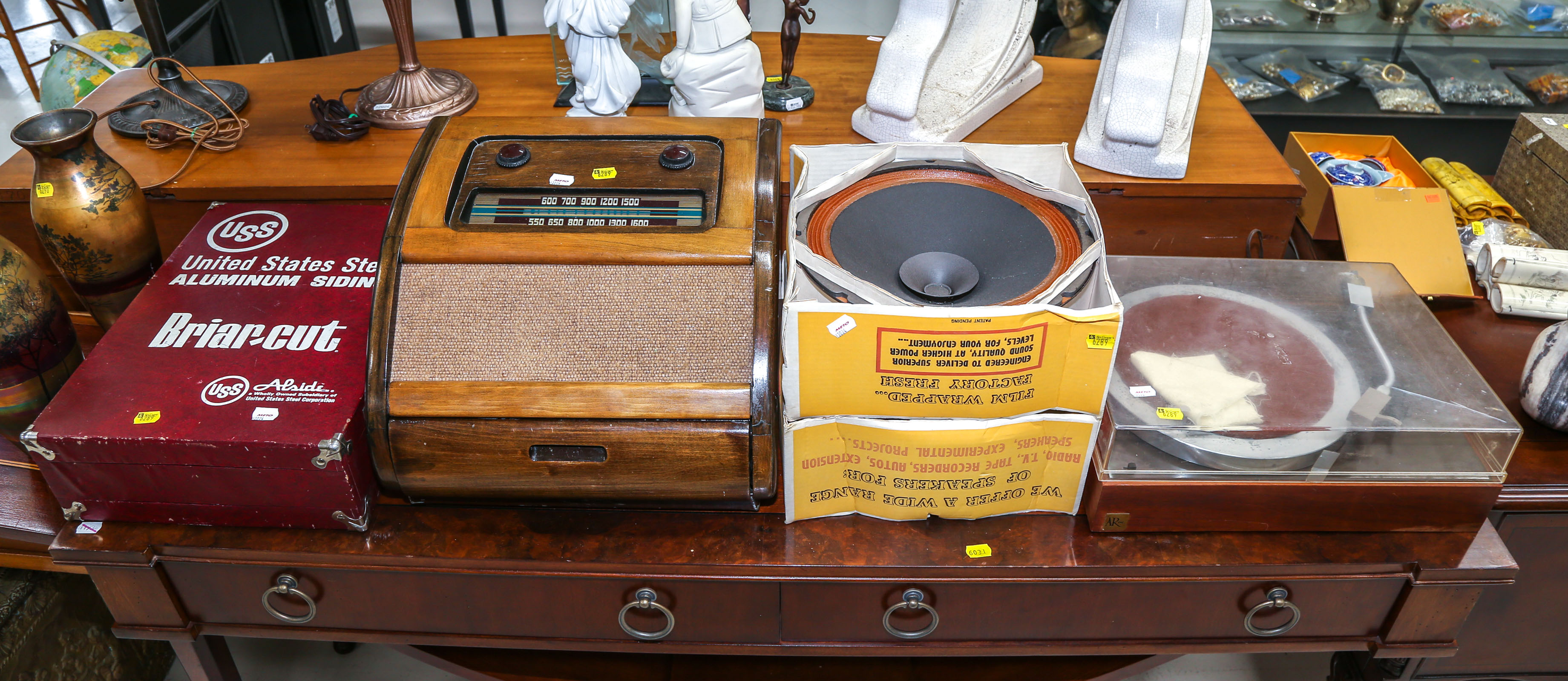 ASSORTED AUDIO ITEMS Including