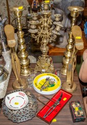 ASSORTED BRASSWARE & COLLECTIB