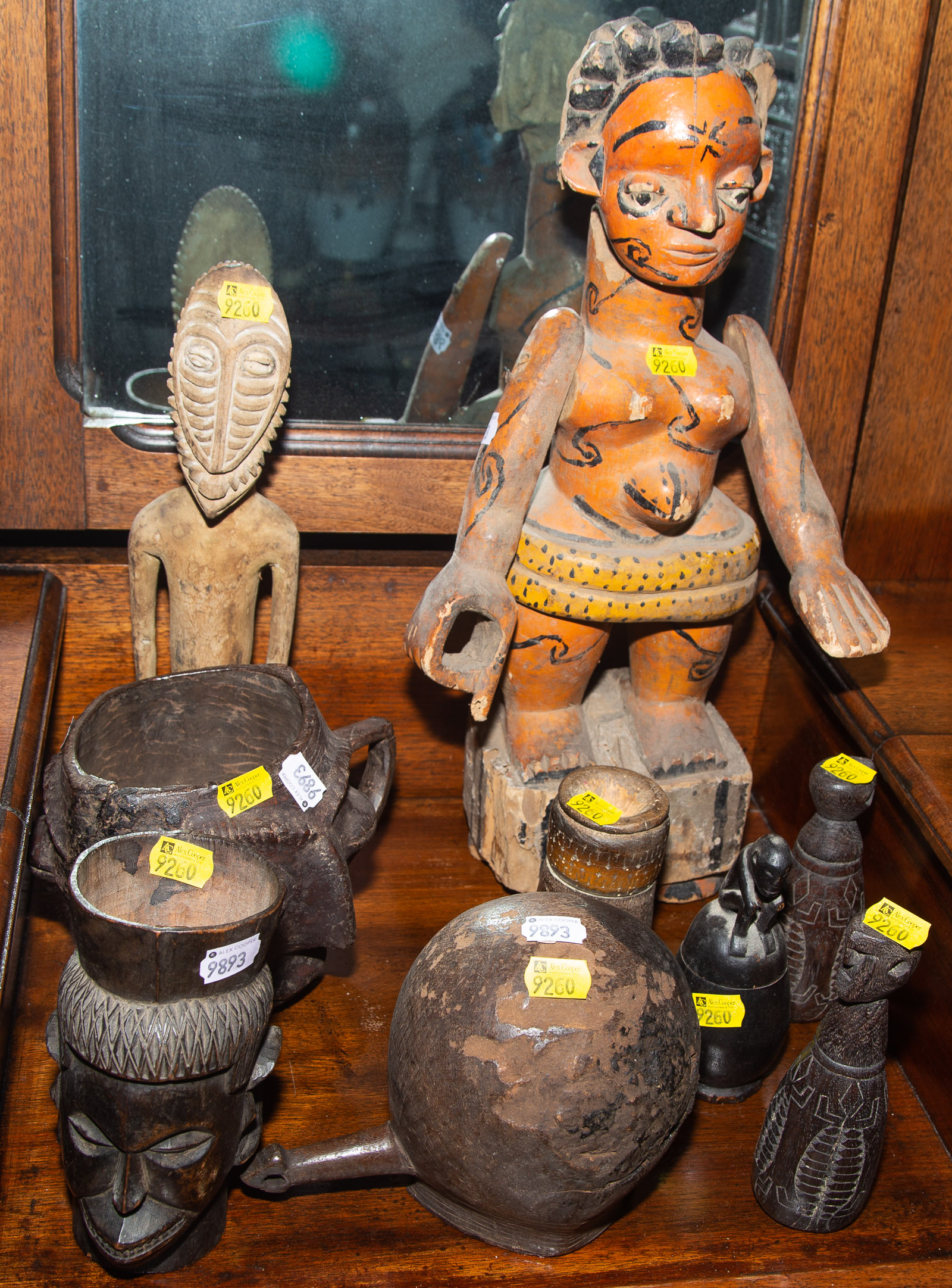 ASSORTED CARVED WOOD ETHNOGRAPHIC