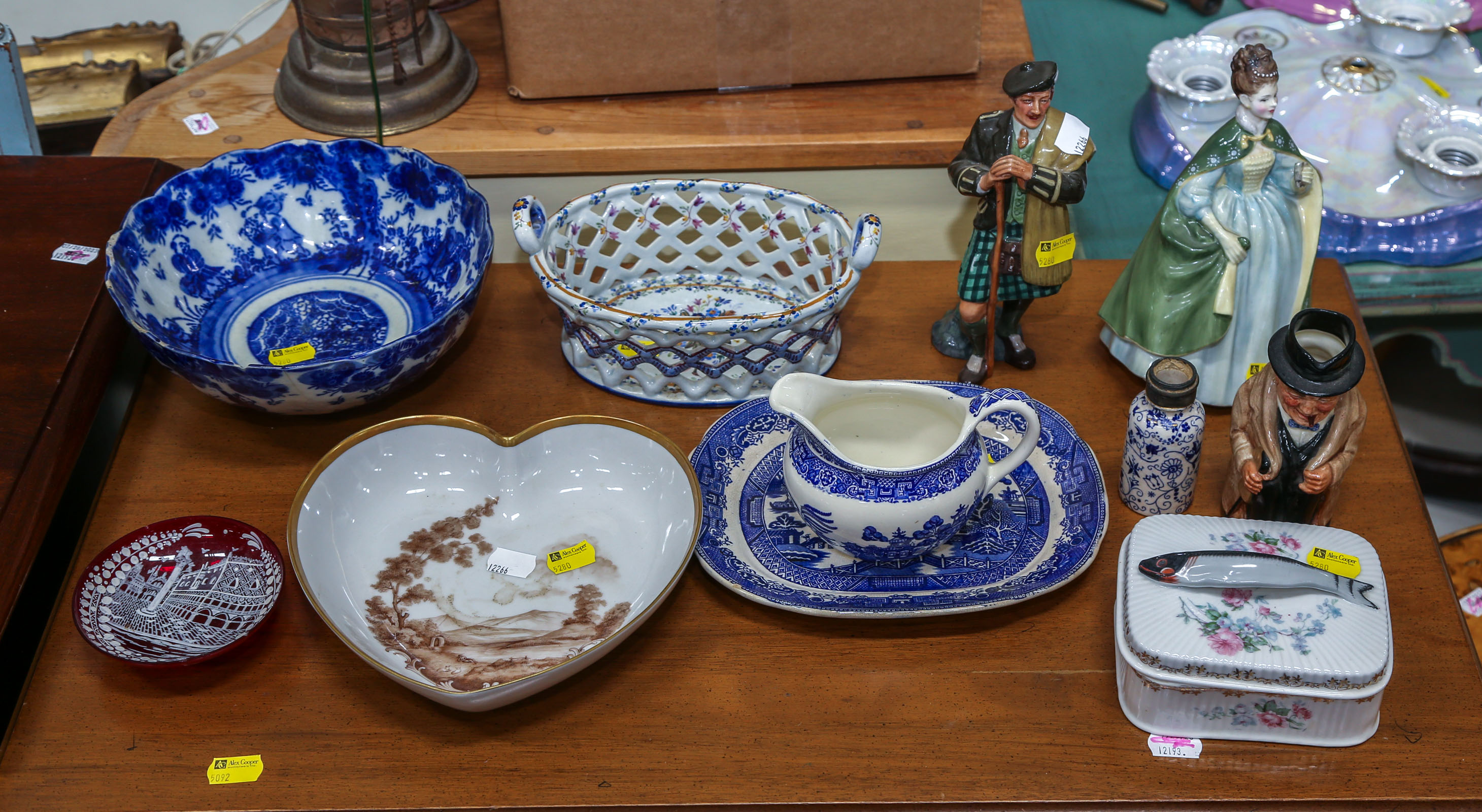 ASSORTED CERAMIC ITEMS Including